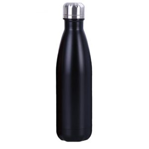 Bouteille isotherme noire en extérieur