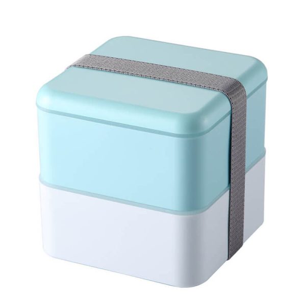 Lunch box bleue en utilisation