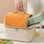 Sac à main et épaule