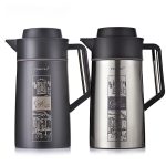 Carafe résistante en acier