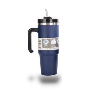 Grand mug sur table