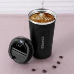 Poignée confortable du mug