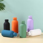 Thermos ouvert avec café