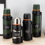Tasse intégrée pratique